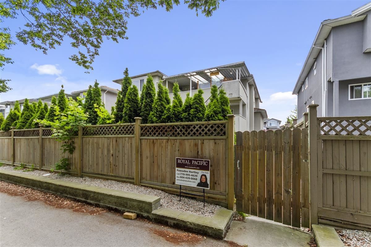 Listing Image 19