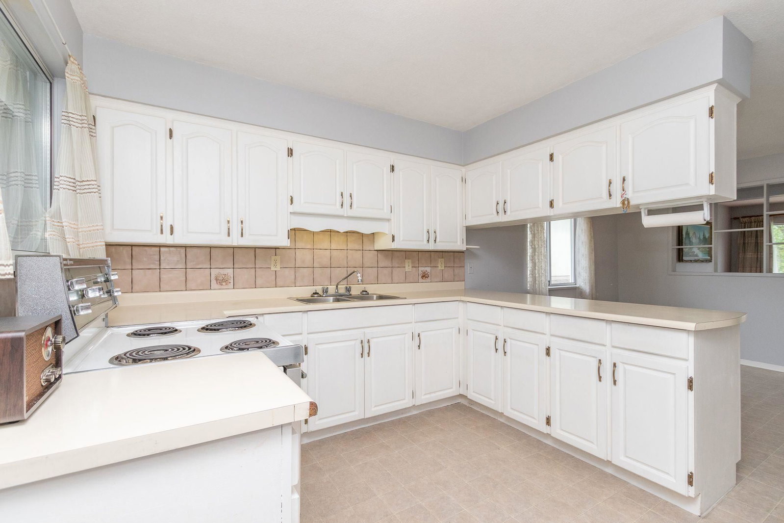 Listing Image 12