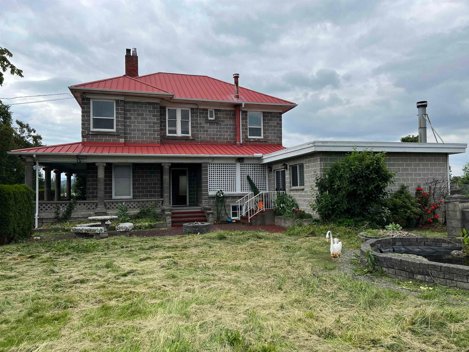 Listing Image 5
