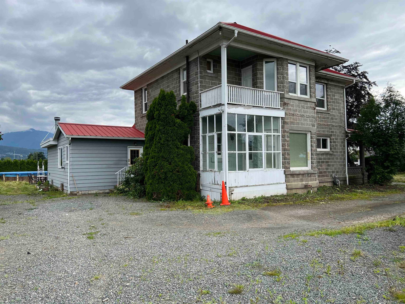 Listing Image 8