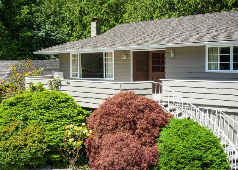 5725 Cranley Drive, West Vancouver, V7W 1S7 | Image 2