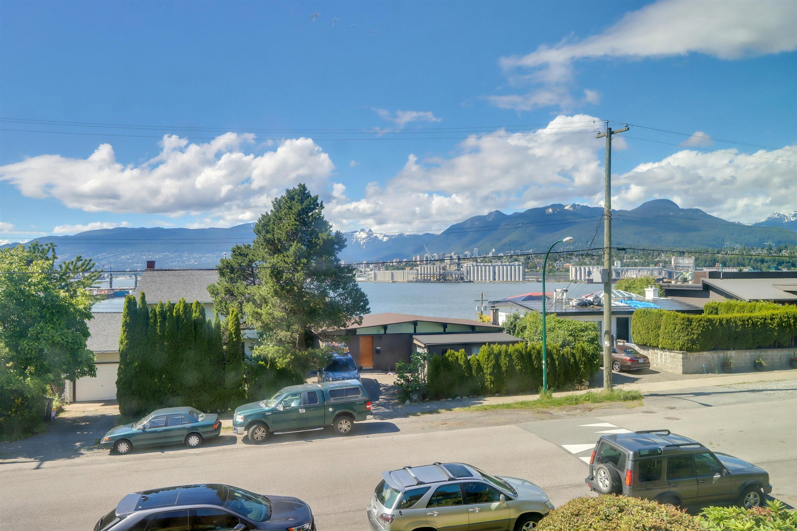 Listing Image 17