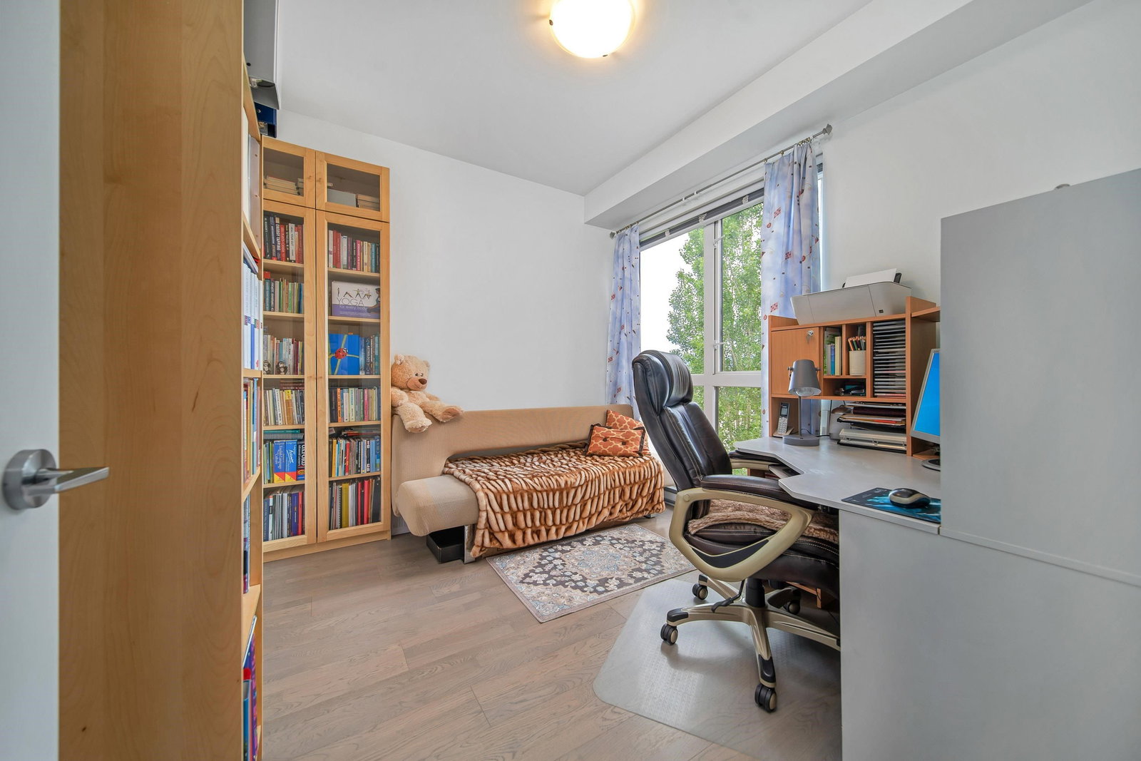 Listing Image 23