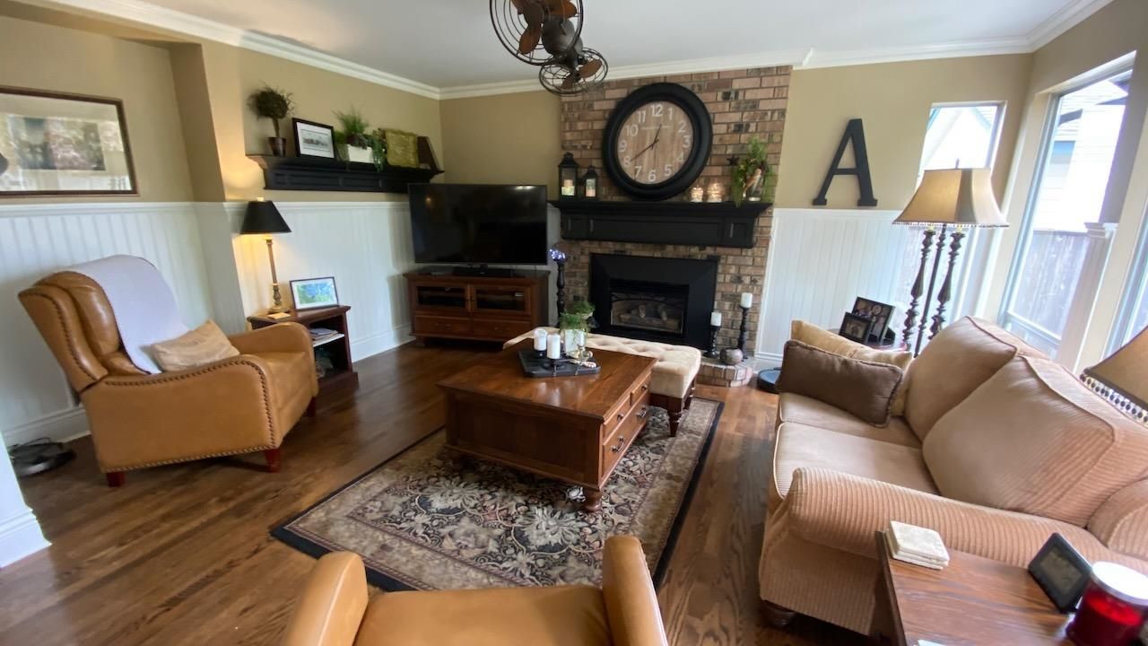 Listing Image 18