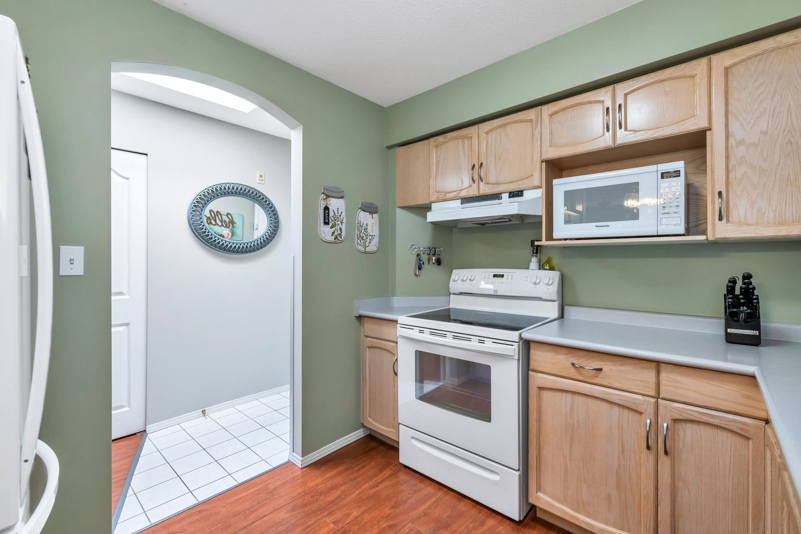 Listing Image 13