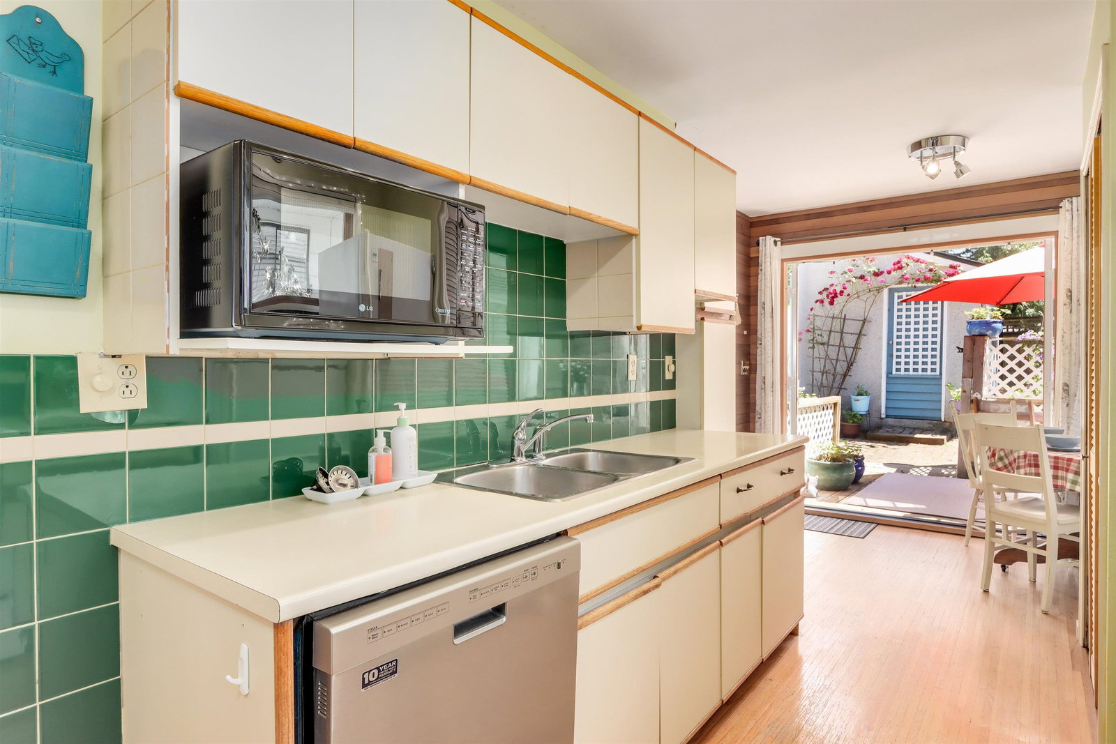 Listing Image 13