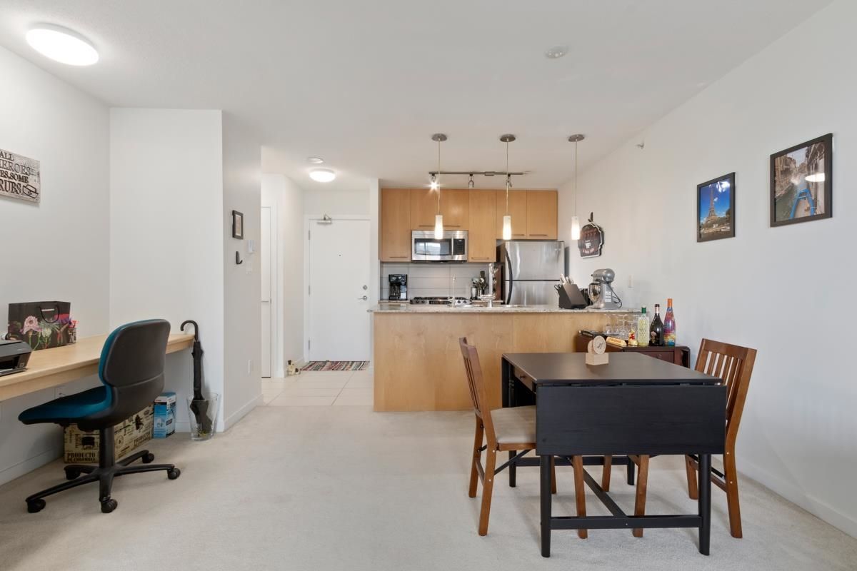 Listing Image 9