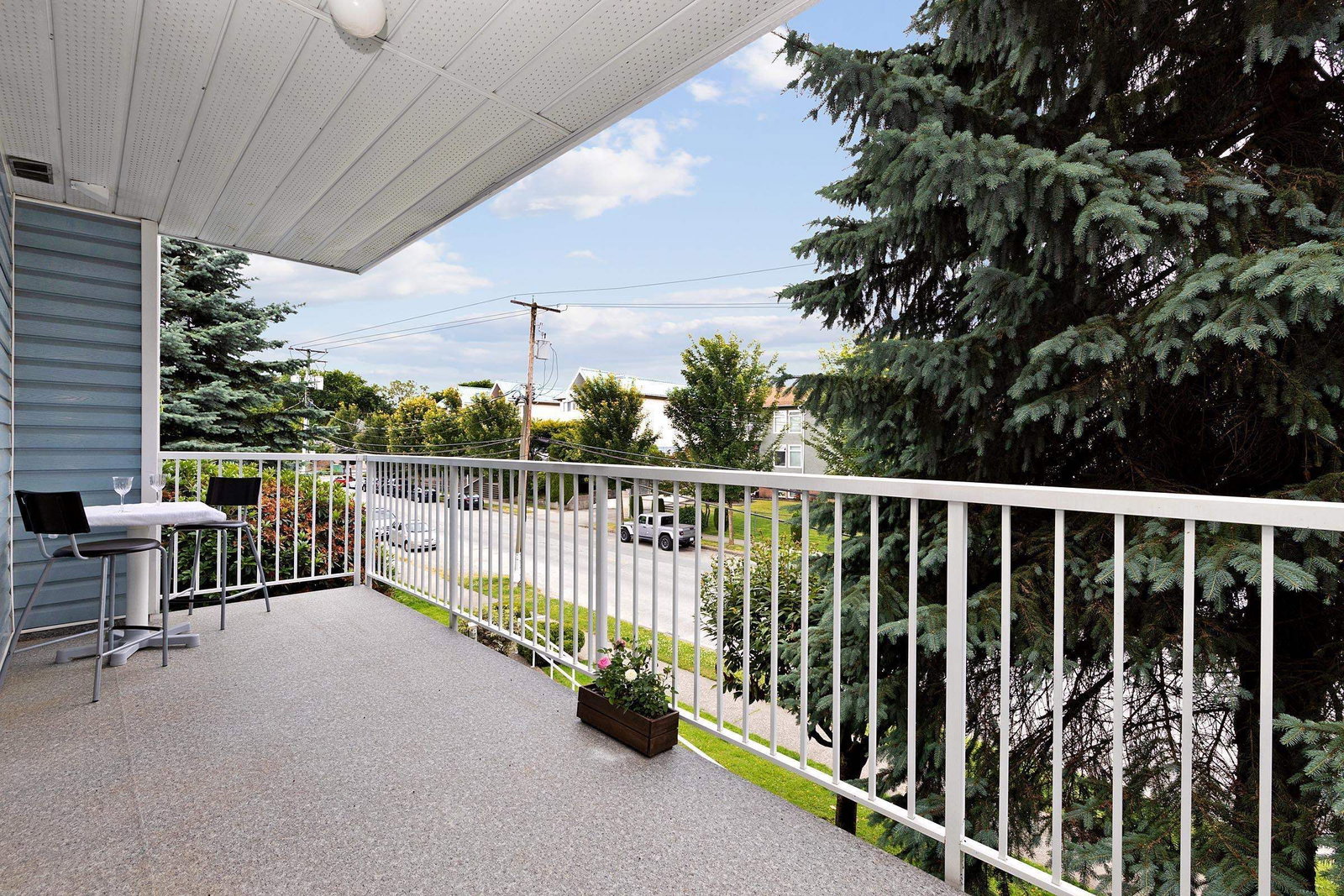 Listing Image 17