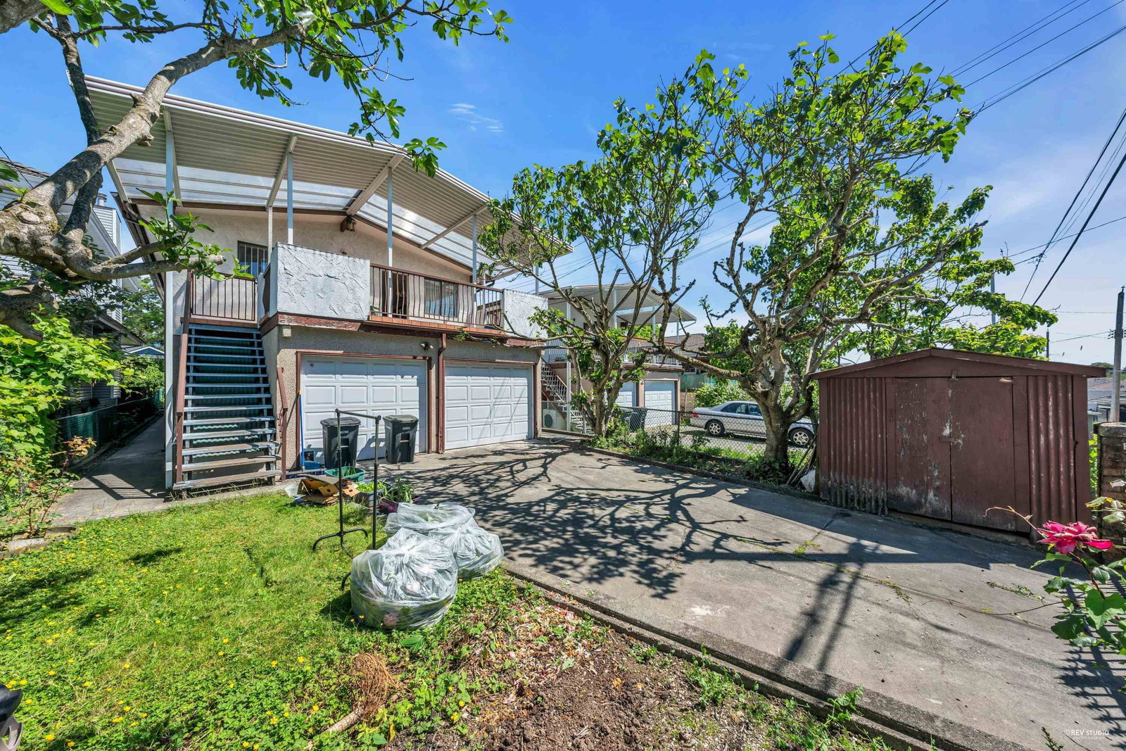 Listing Image 4
