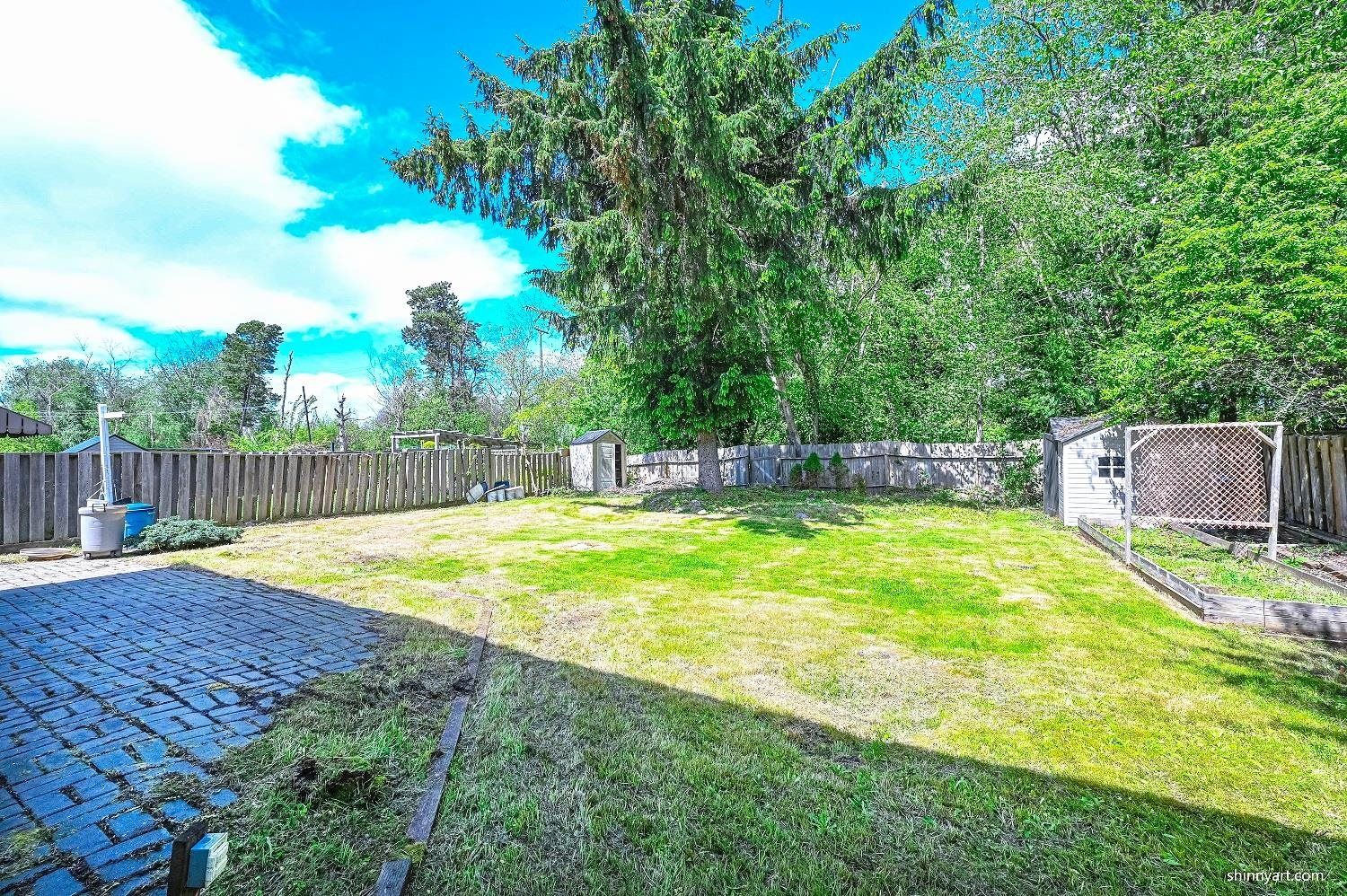 Listing Image 3