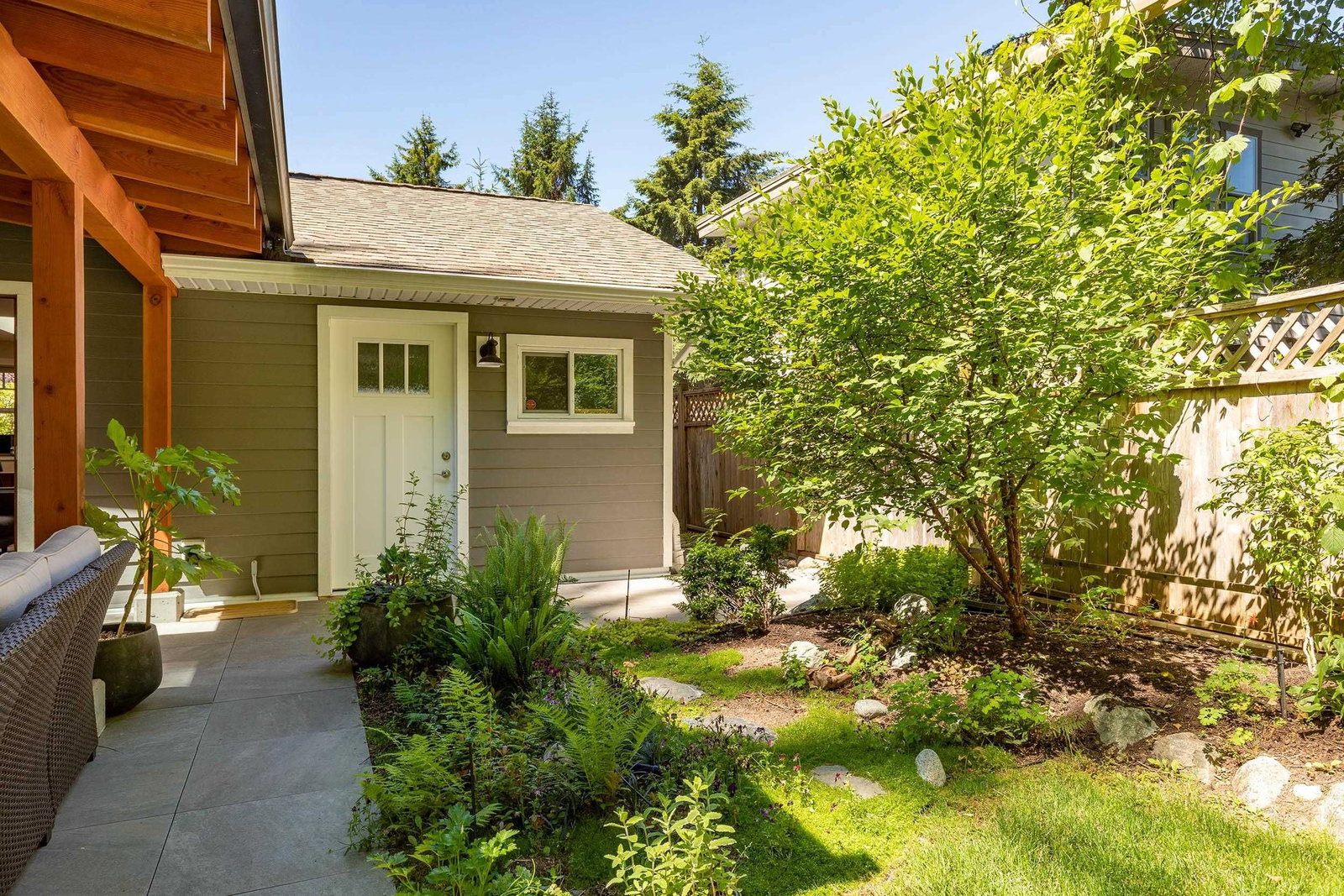 Listing Image 19