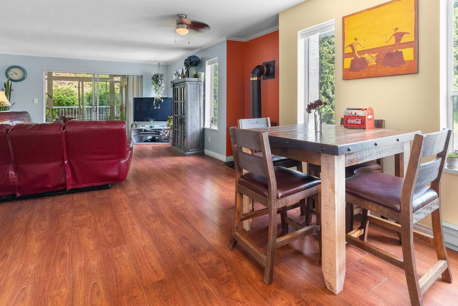 Listing Image 10