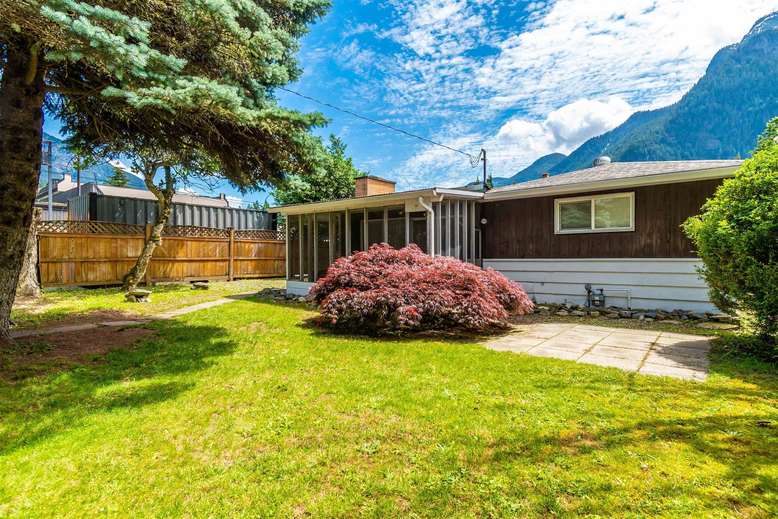 Listing Image 1