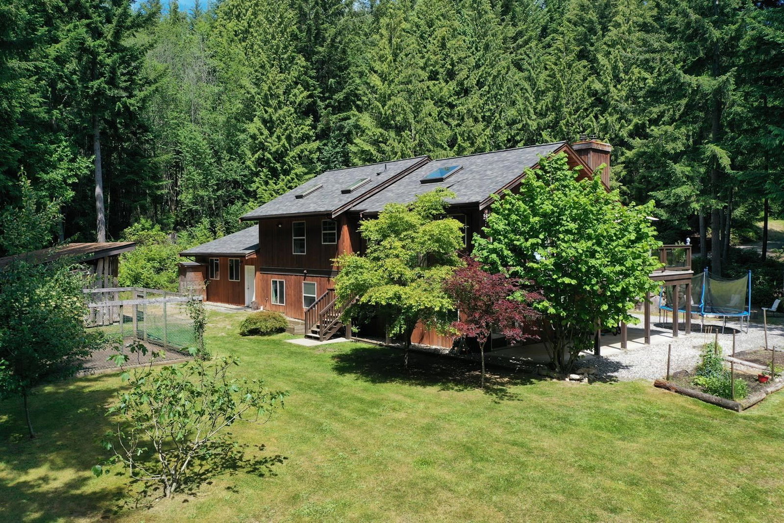 Listing Image 5