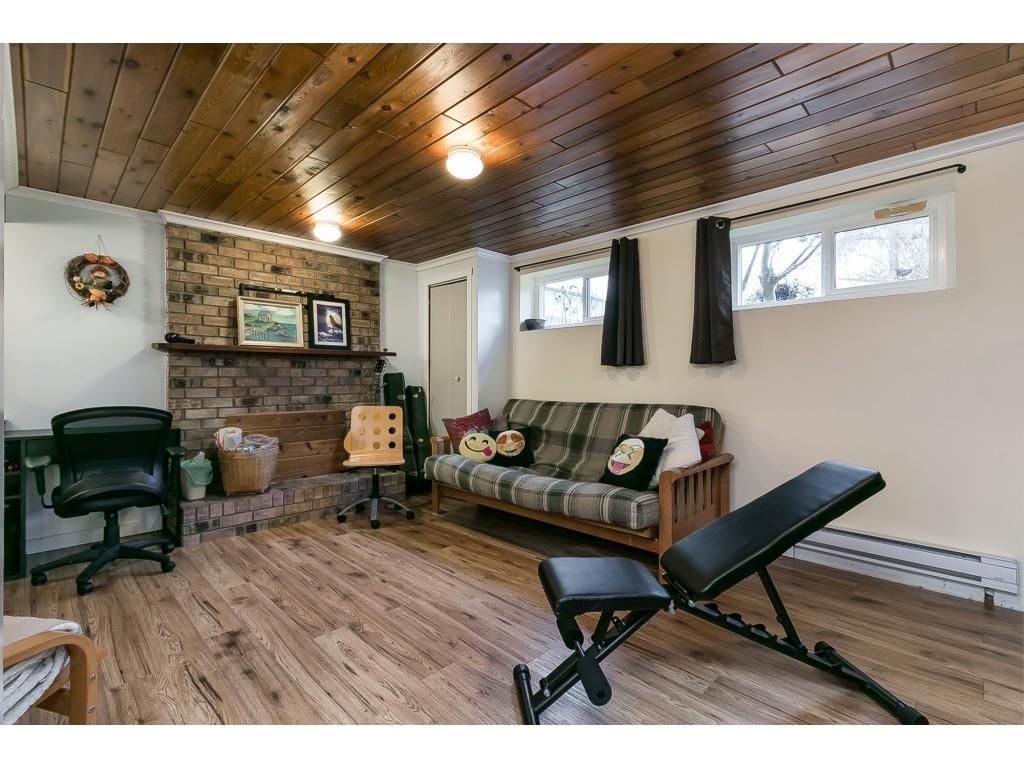 Listing Image 16