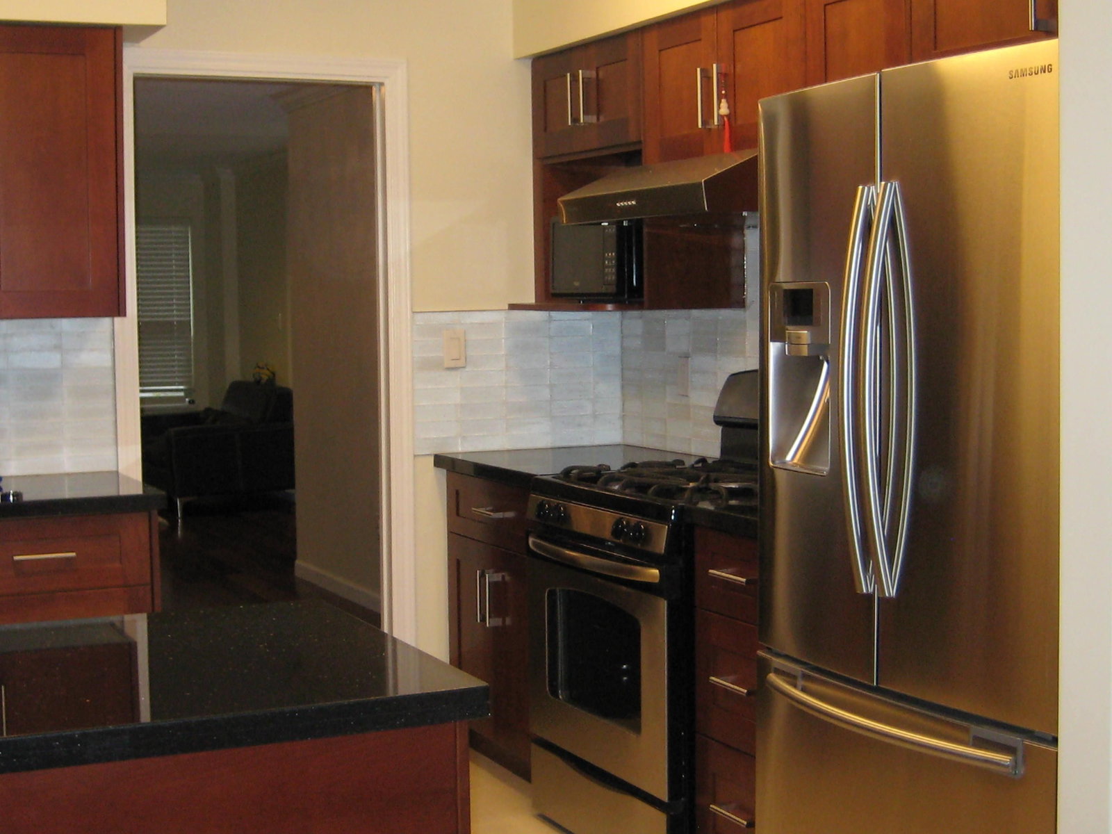 Listing Image 4
