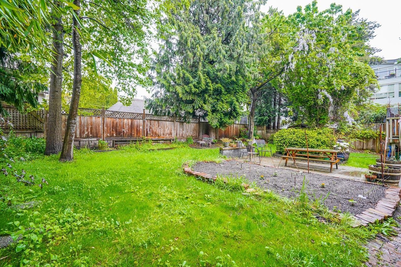 Listing Image 16
