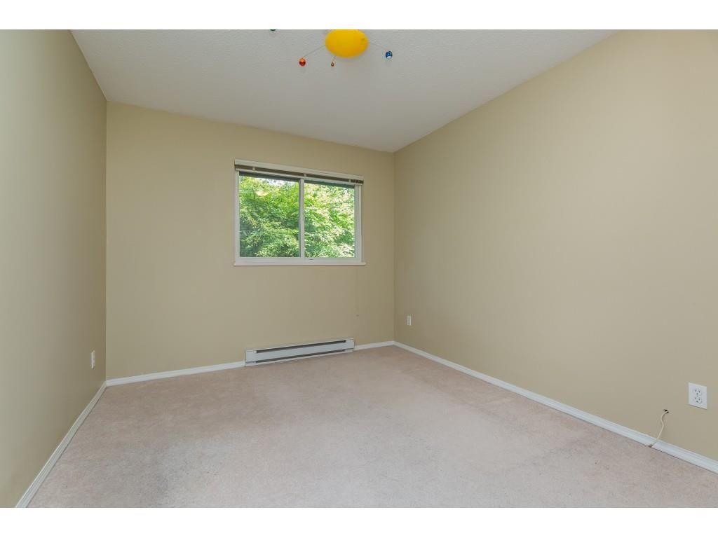 Listing Image 28