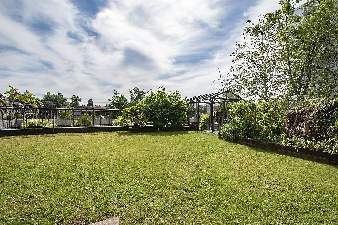 Listing Image 18