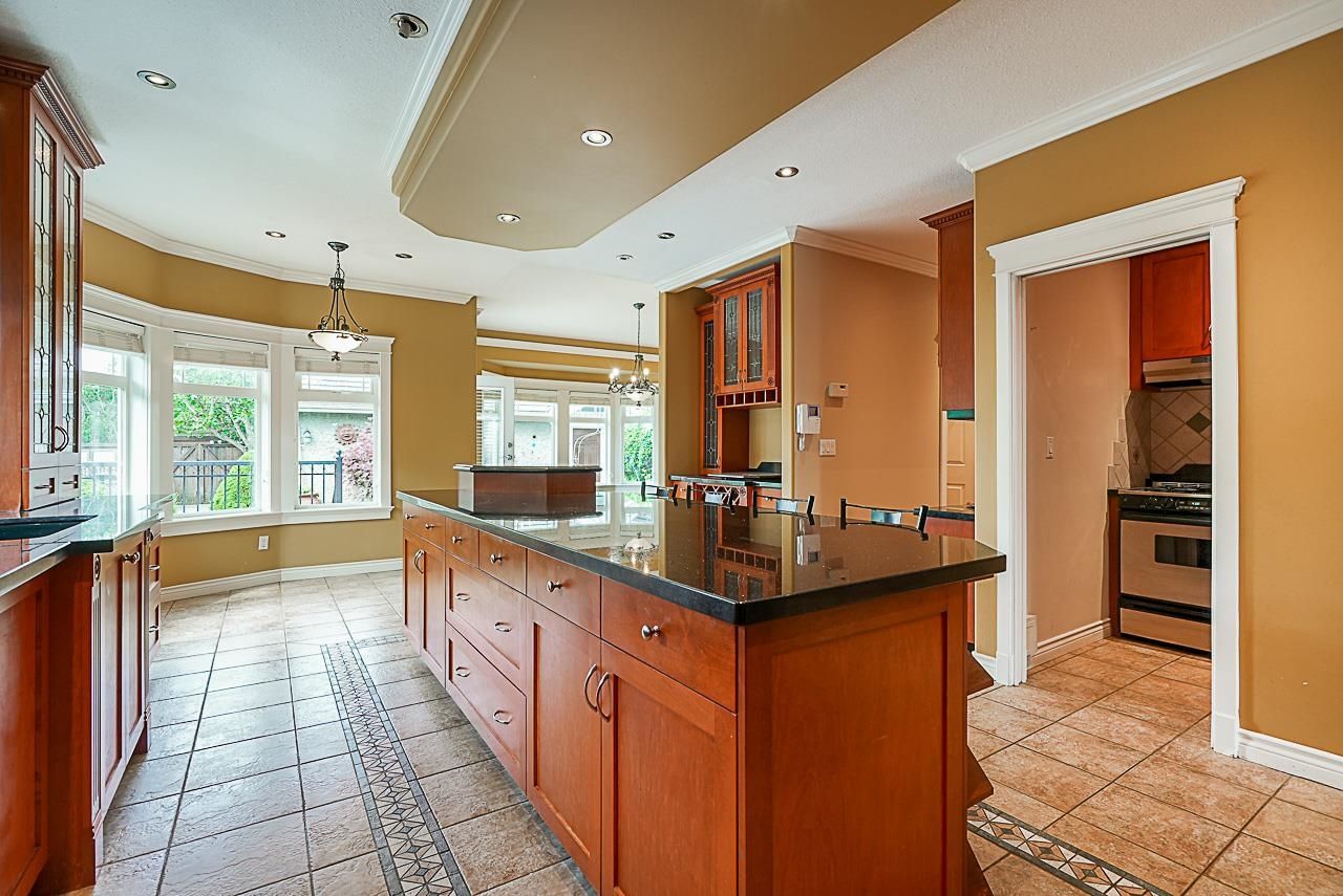 Listing Image 9