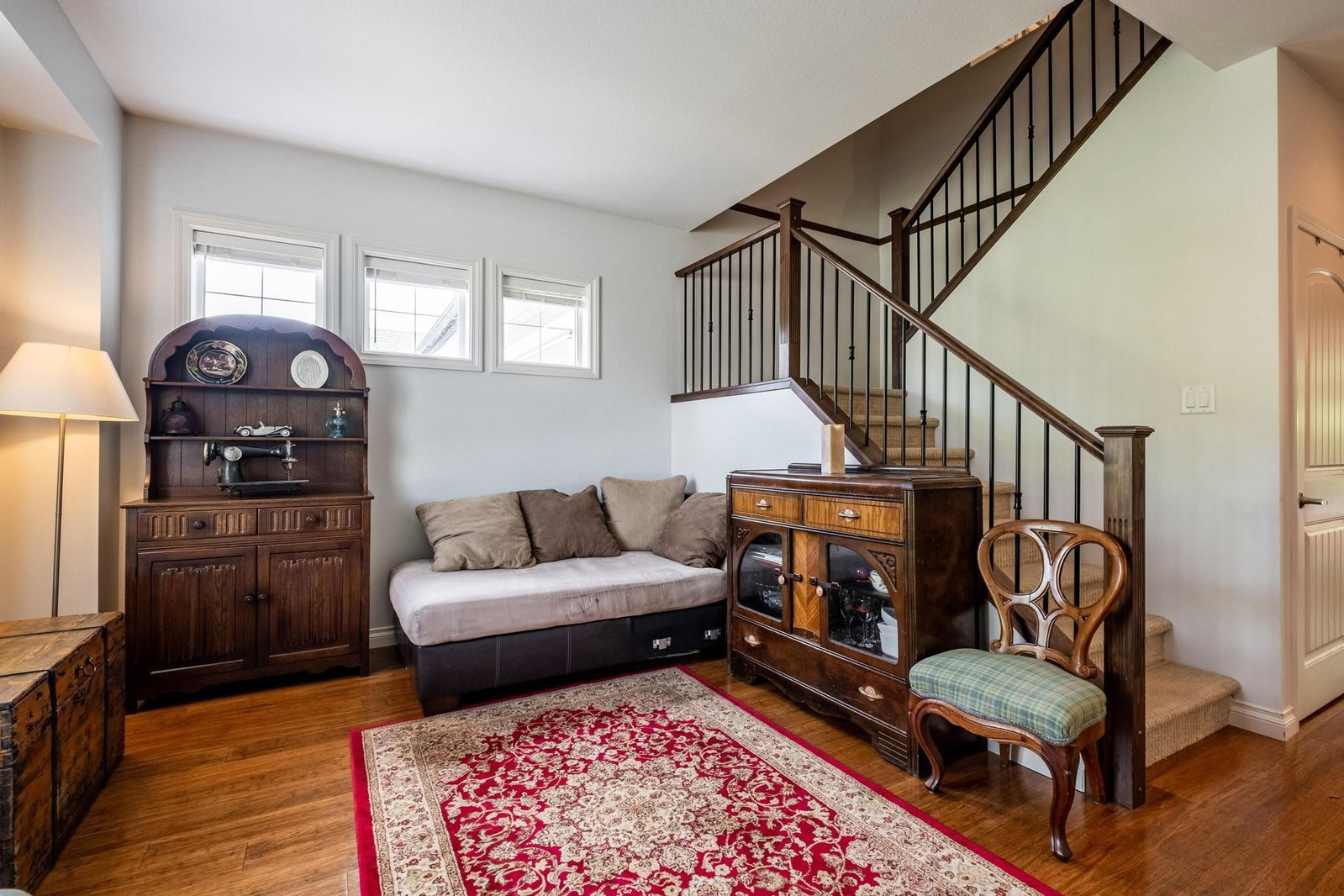 Listing Image 12