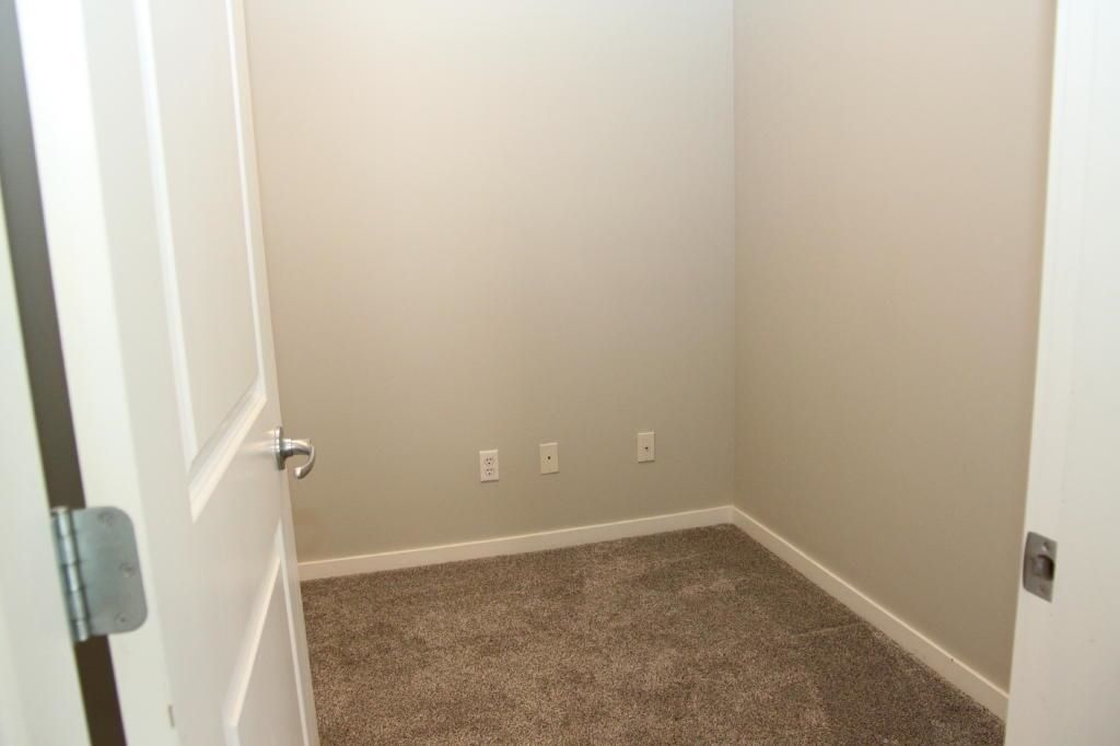 Listing Image 26