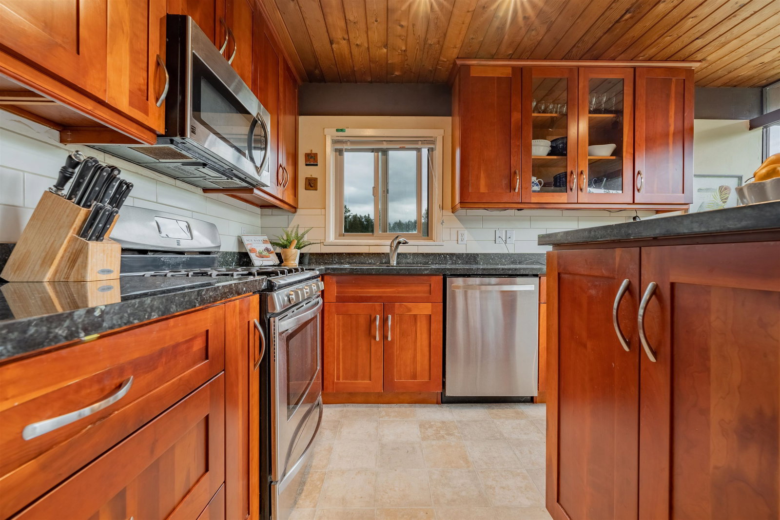 Listing Image 21