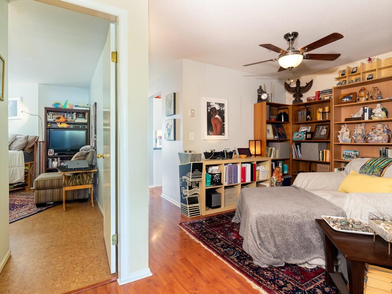 Listing Image 14