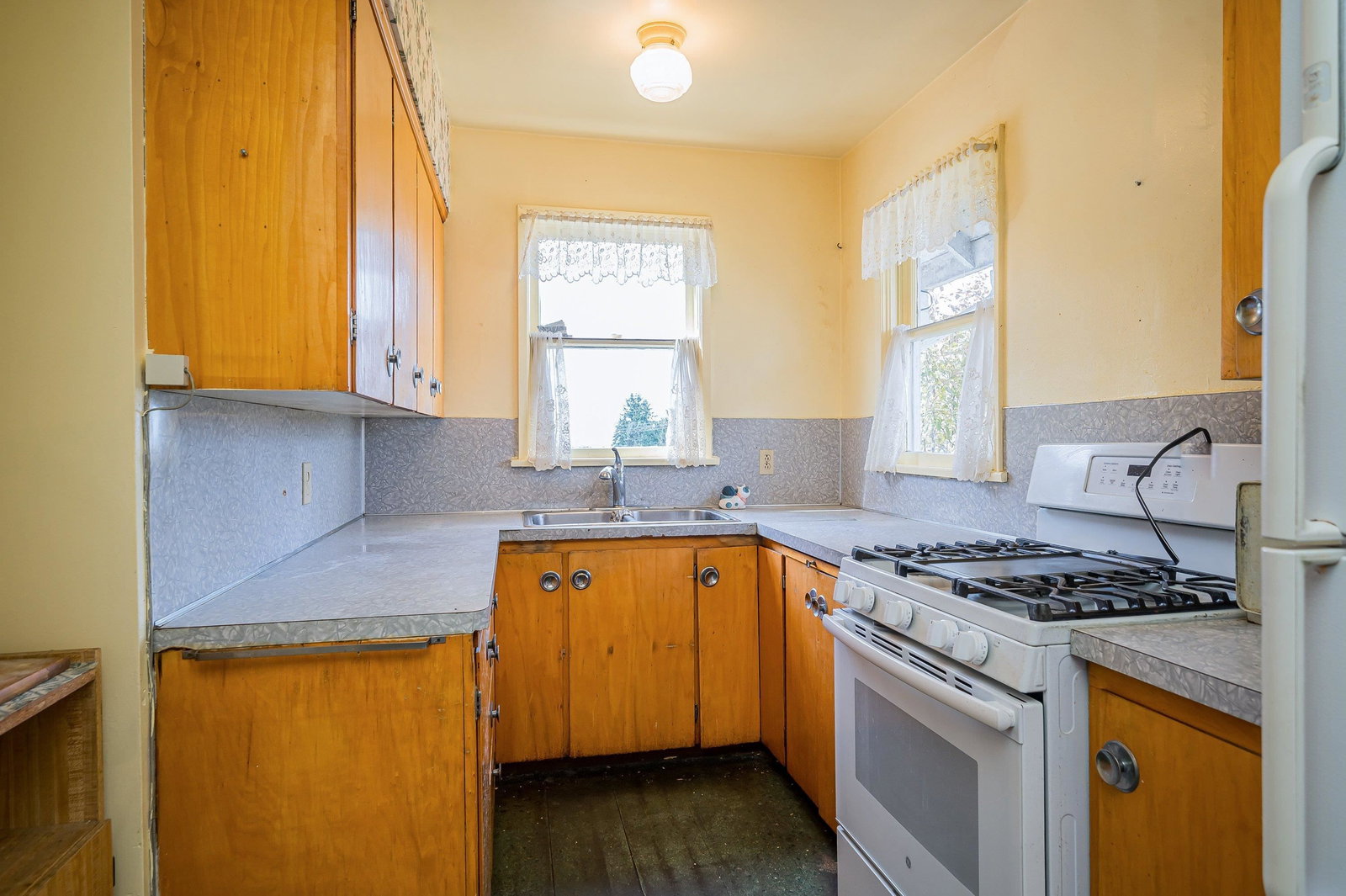 Listing Image 11