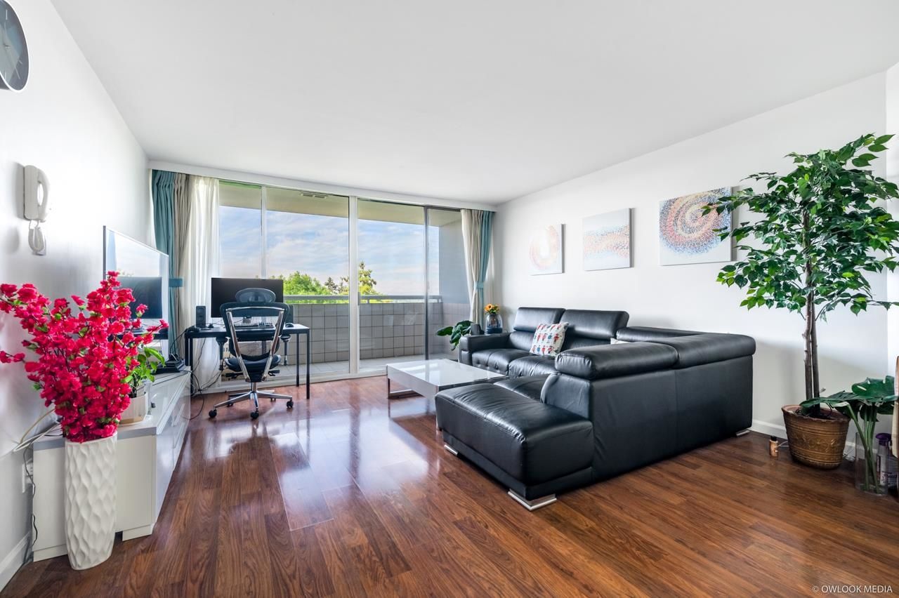 Listing Image 1