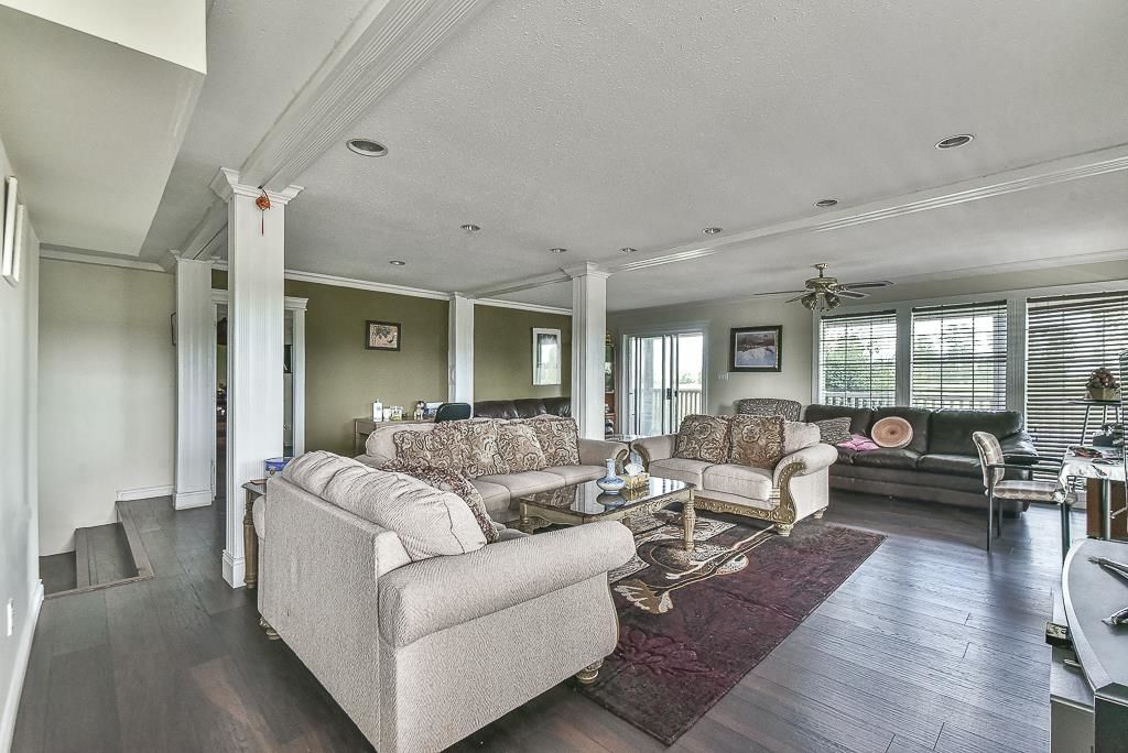 Listing Image 17