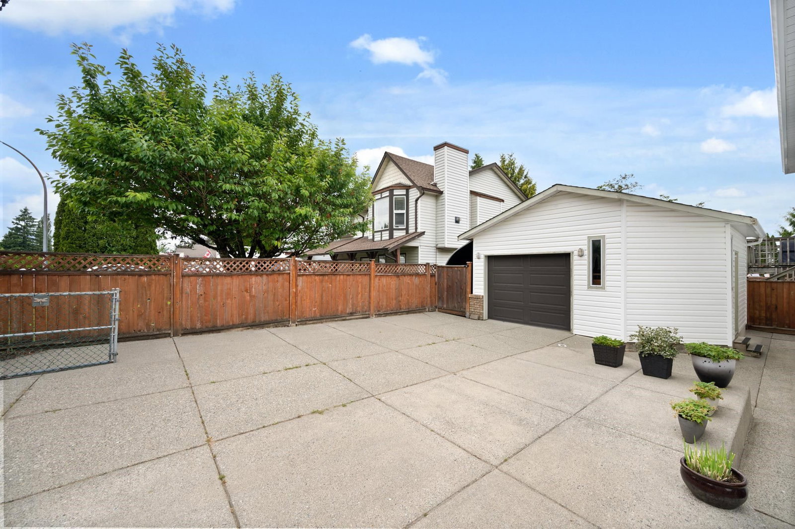 Listing Image 38
