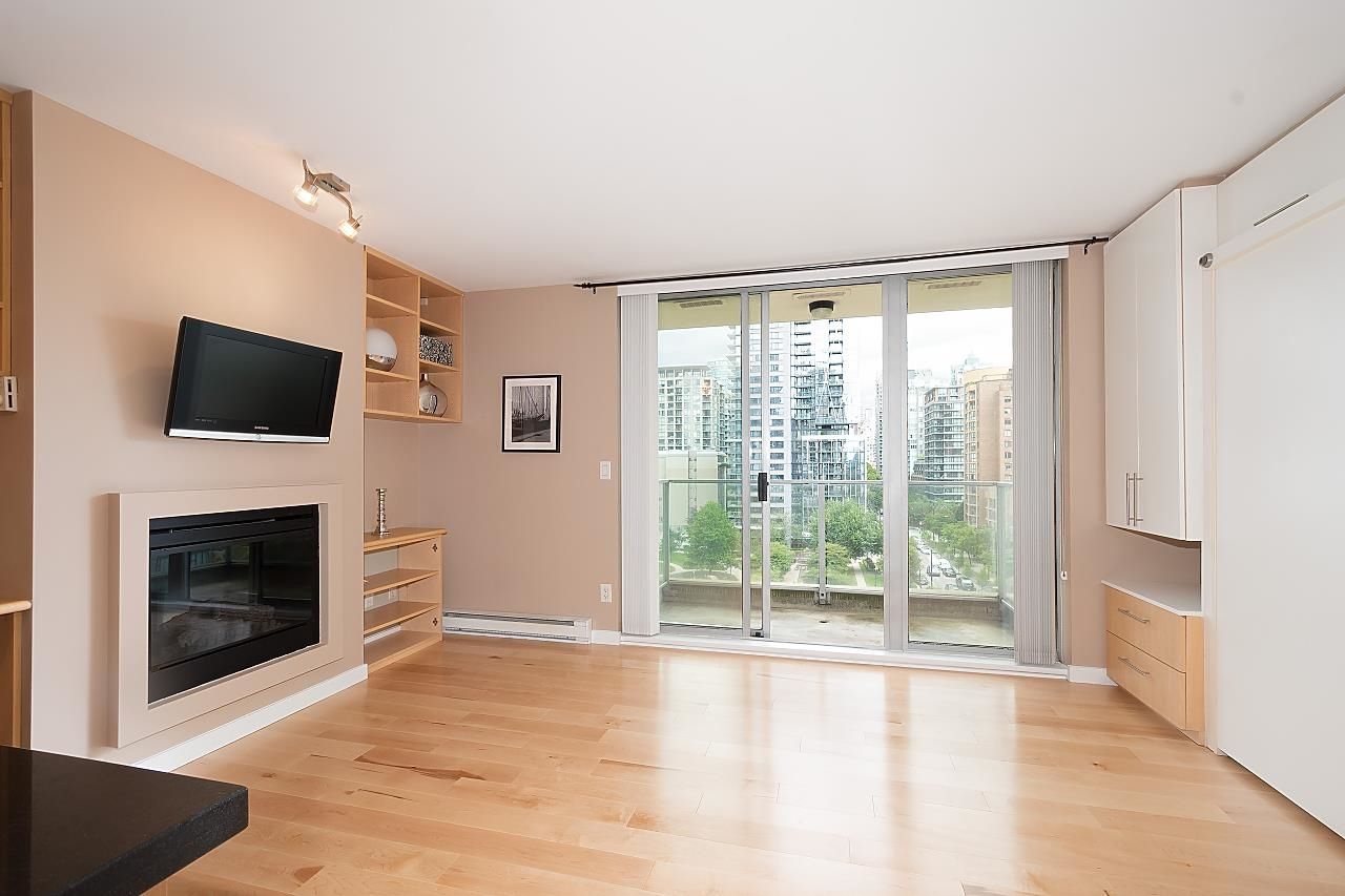 Listing Image 12