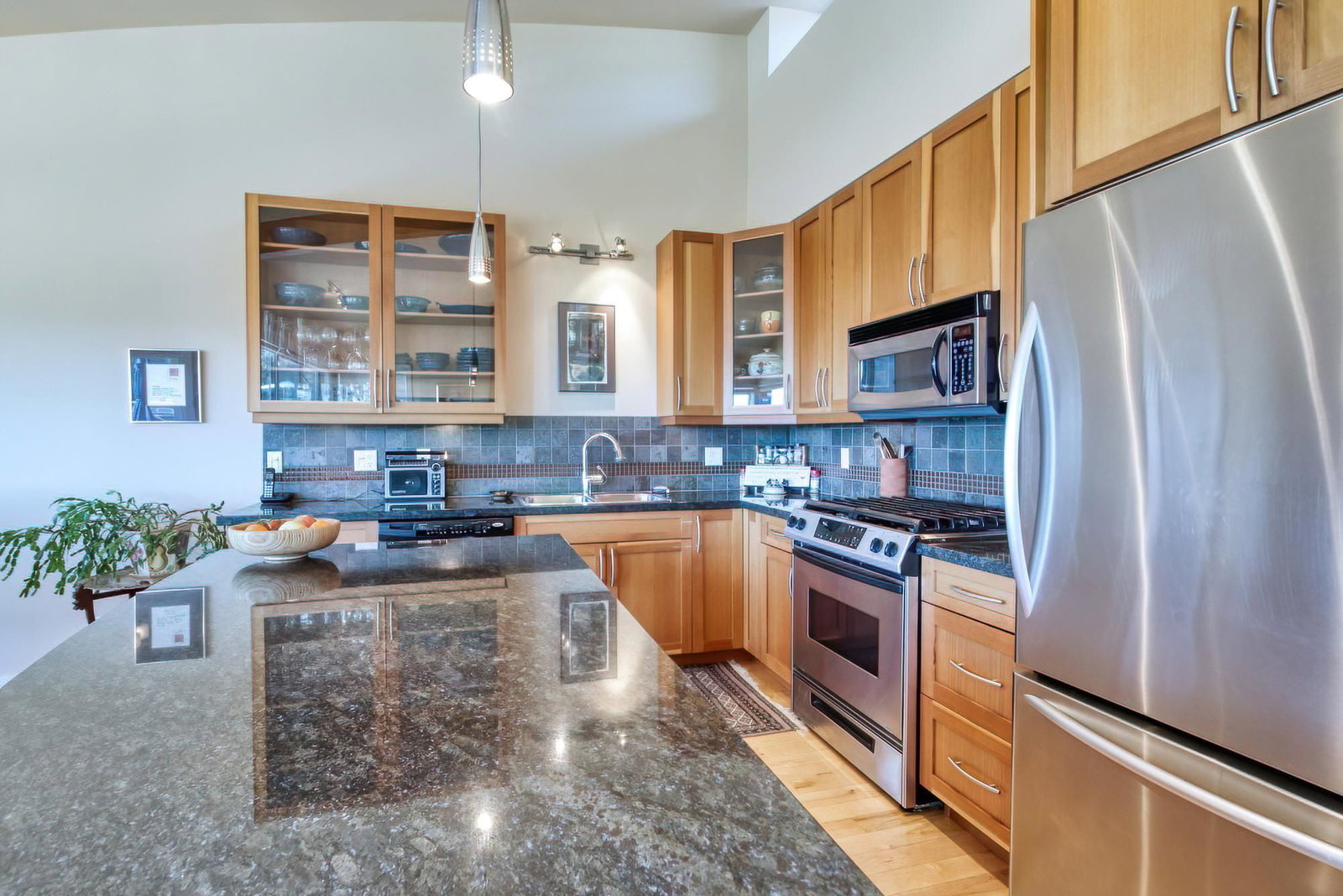 Listing Image 19