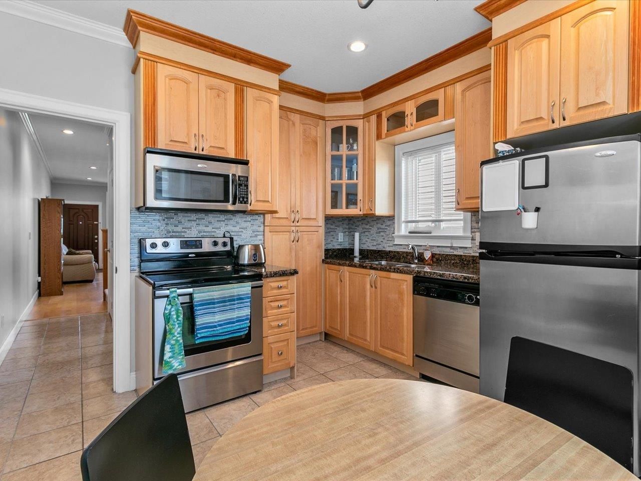 Listing Image 12