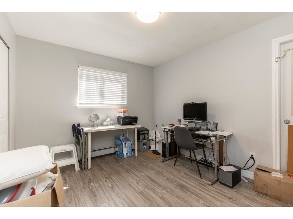 Listing Image 33