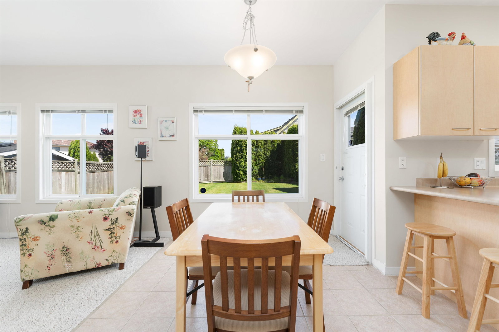 Listing Image 12