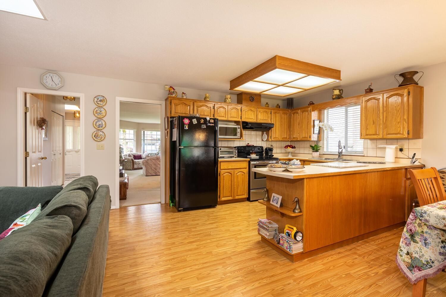 Listing Image 10