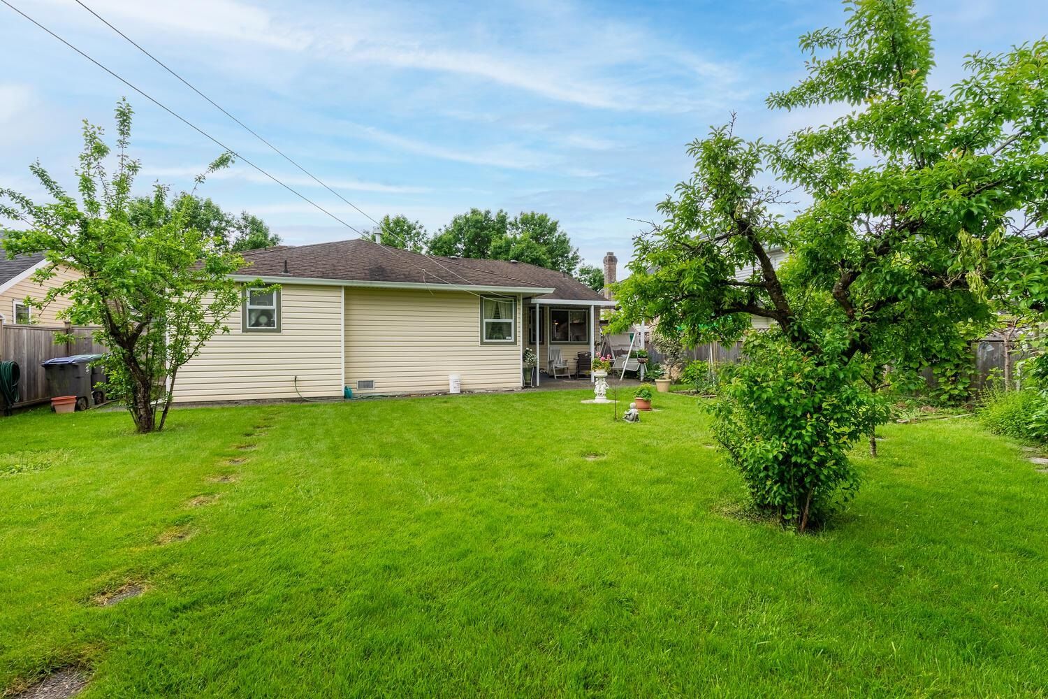 Listing Image 20