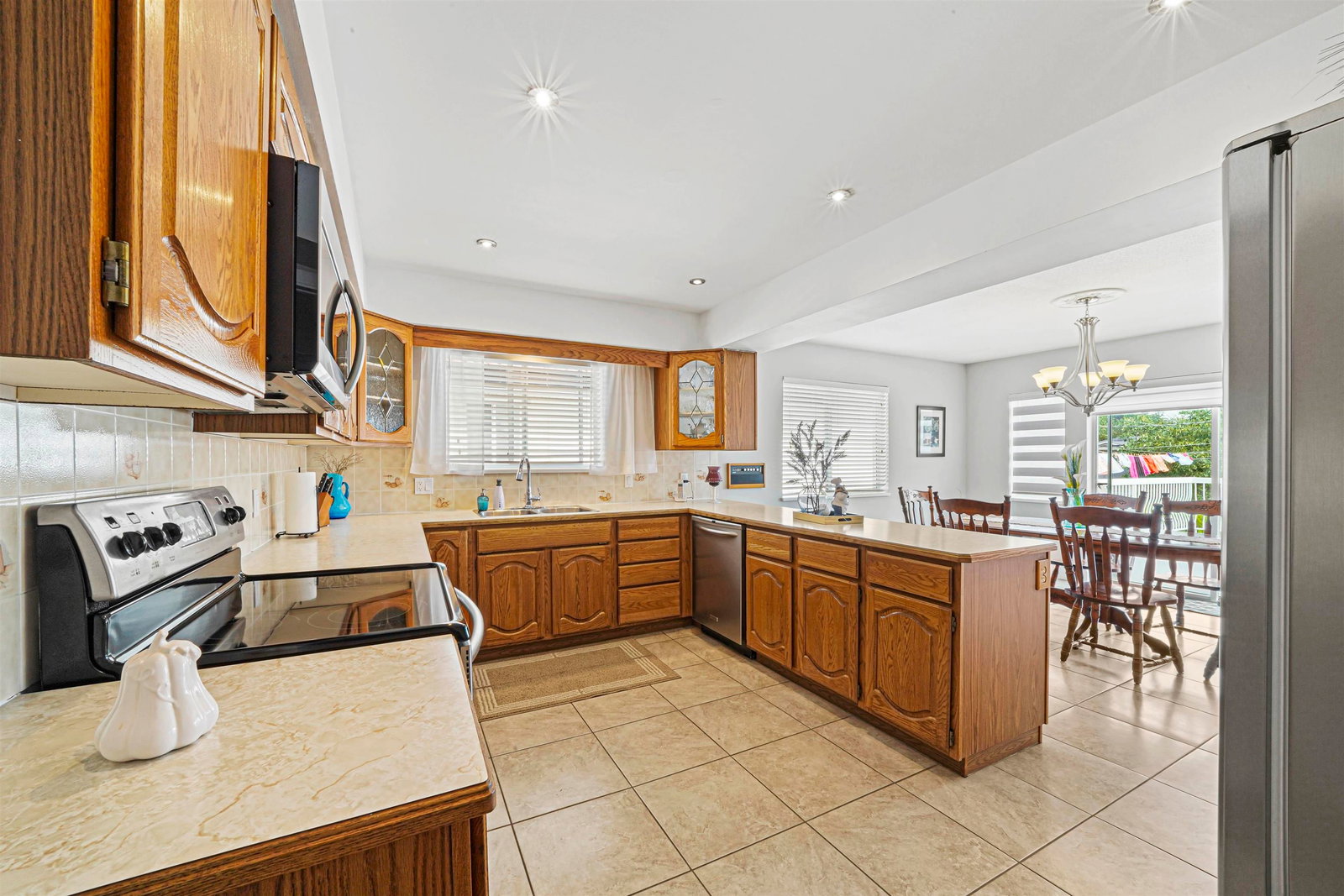 Listing Image 16