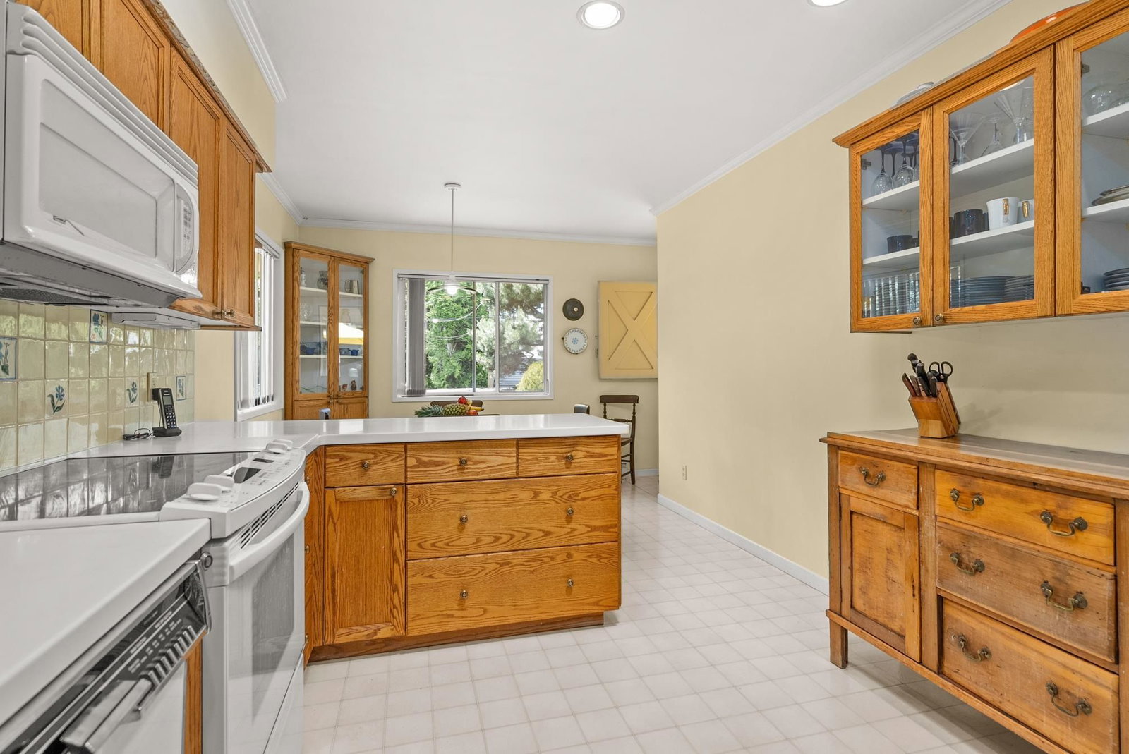 Listing Image 16
