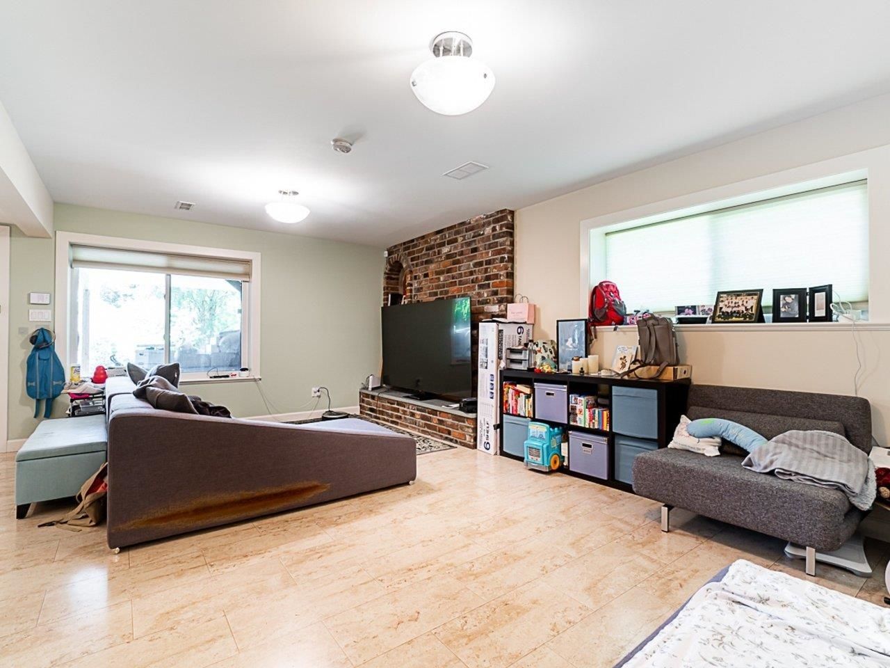 Listing Image 20