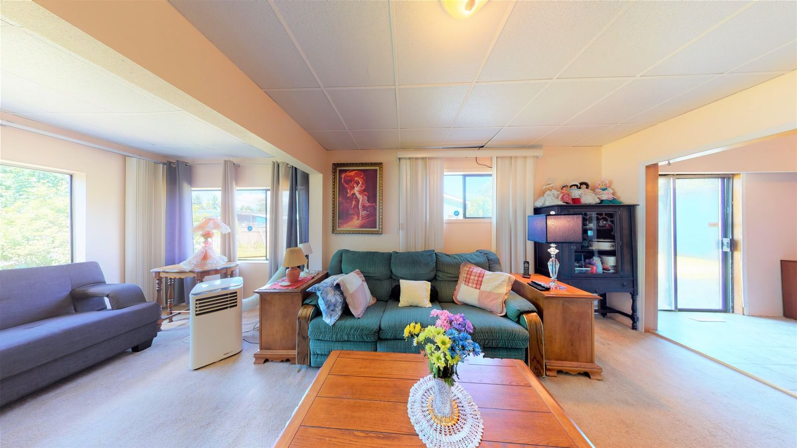 Listing Image 8