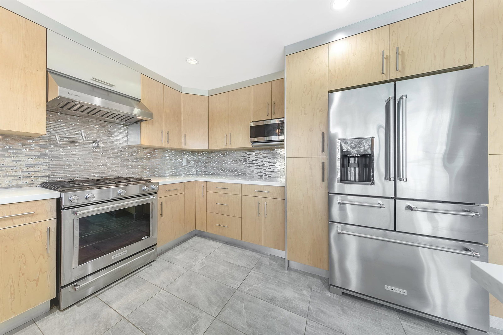 Listing Image 9