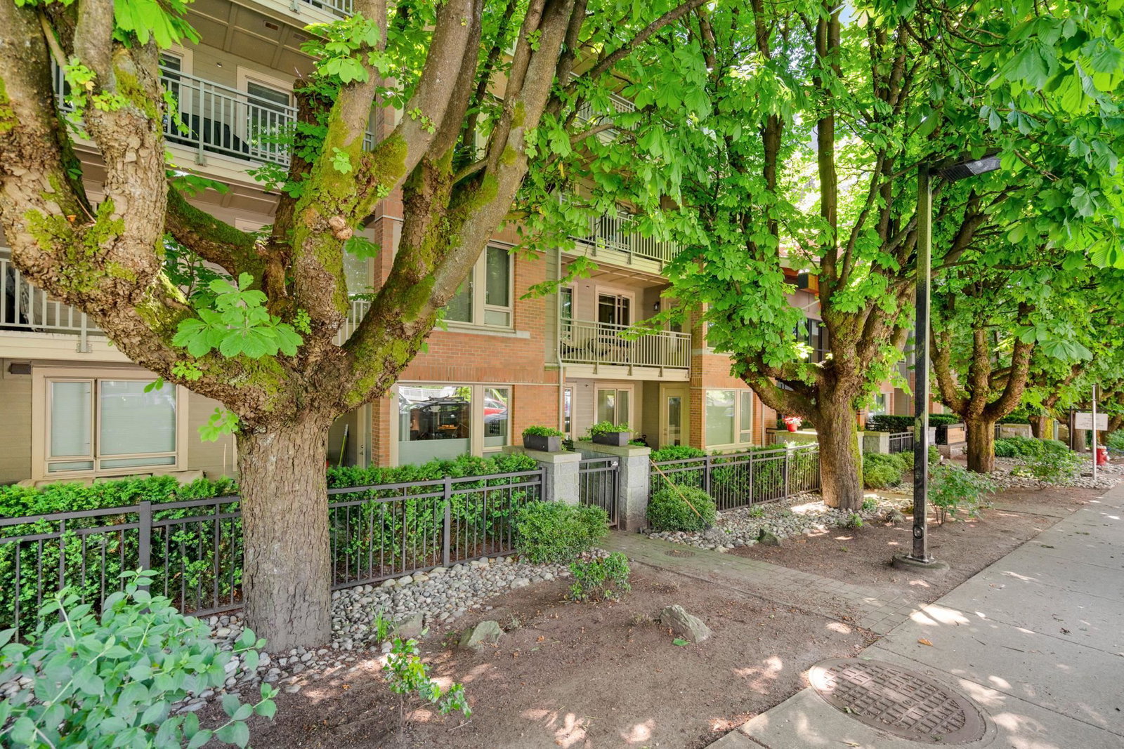 Listing Image 22