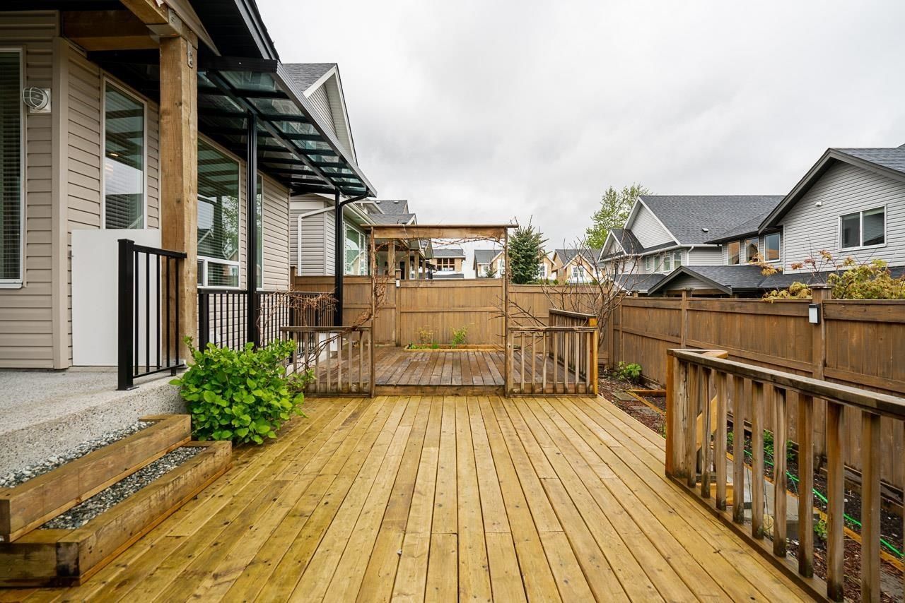 Listing Image 18