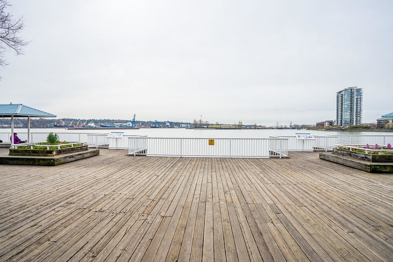 Listing Image 28