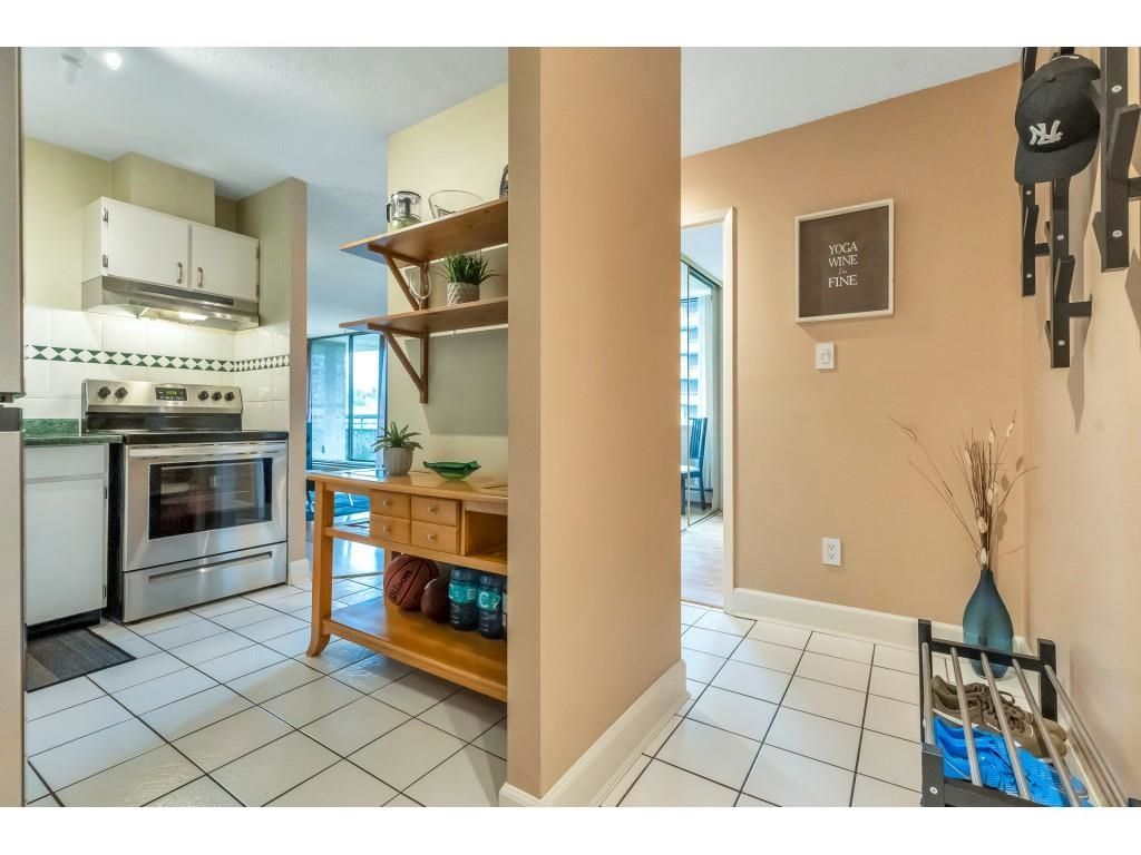 Listing Image 6