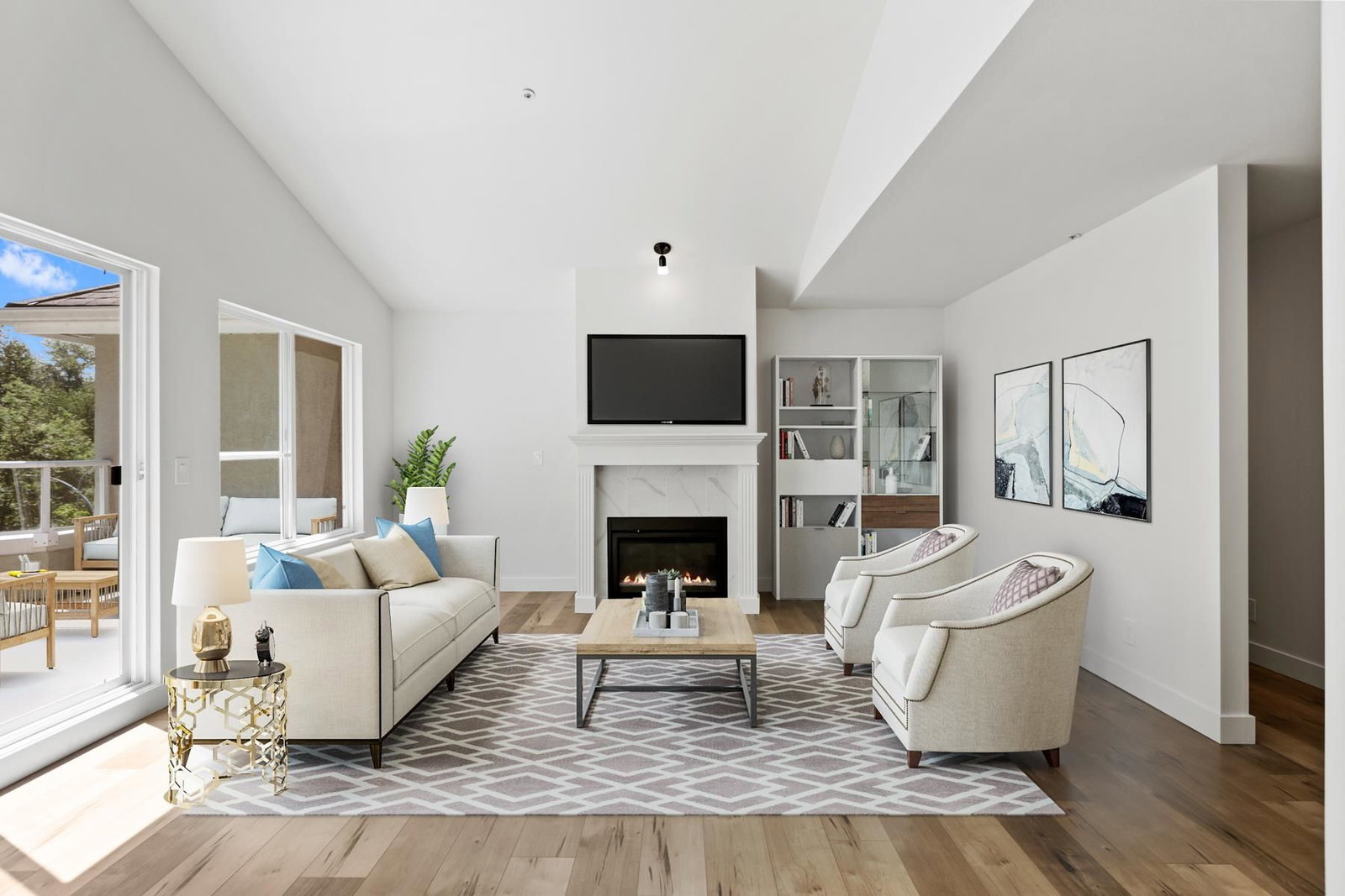 Listing Image 1