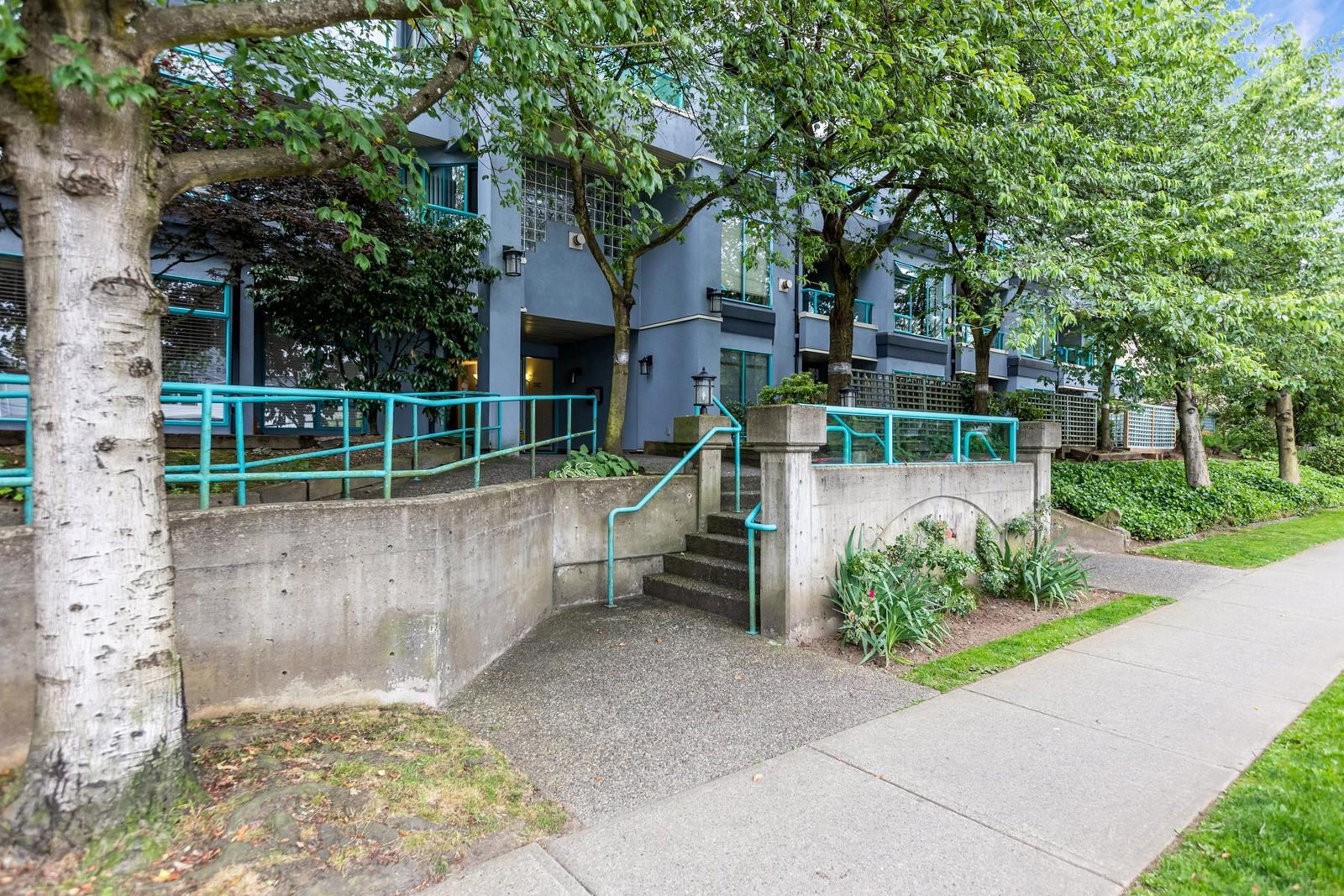 Listing Image 27